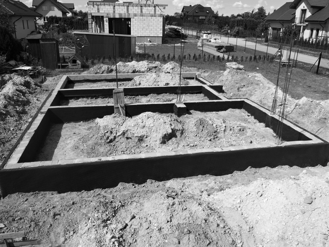 Zdjęcie do wpisu: Od fundamentów po stan zero